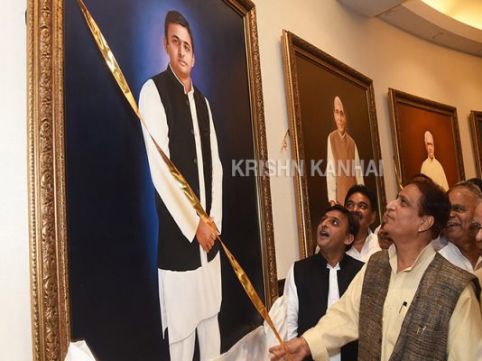 Akhilesh Yadav – President of SP7