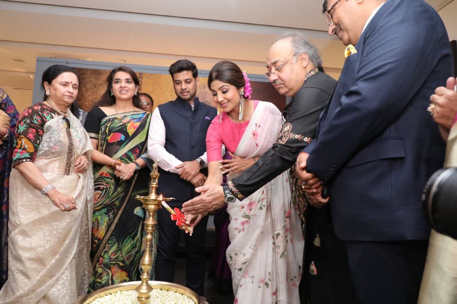 Discover the life and legacy of Padma Shri Krishn Kanhai, a visionary artist blending tradition with innovation.